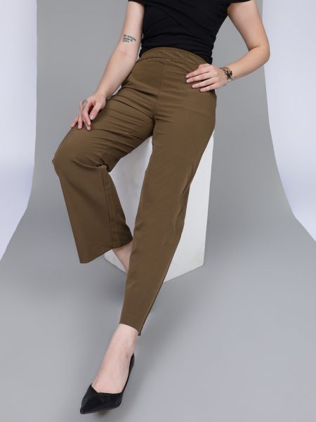 Women Brown Relaxed Loose Fit Super High Rise Trousers
