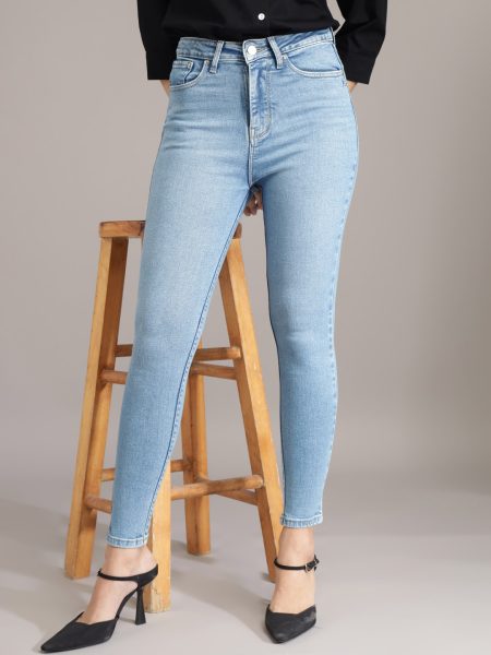 Women Blue  Comfort Slim Fit  Super High-Rise  Stretchable Jeans